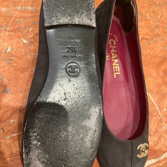 💯 Authentic Chanel flat - Picture 2 of 3
